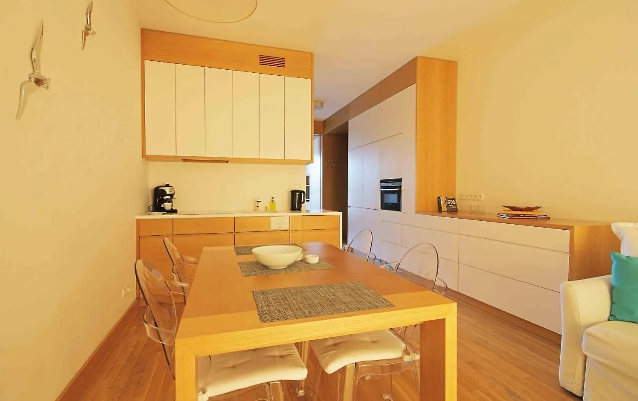 IRS ROYAL APARTMENTS Apartamenty IRS Kwartał Kamienic Gdańsk 0*,