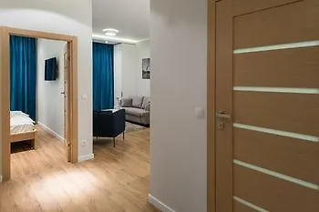 Irs Royal Apartments Apartamenty Irs Kwartal Kamienic غدانسك